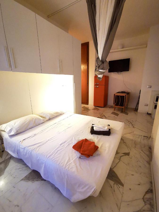 Apartmán Rouge Studio - 10 Min From Vatican Exteriér fotografie