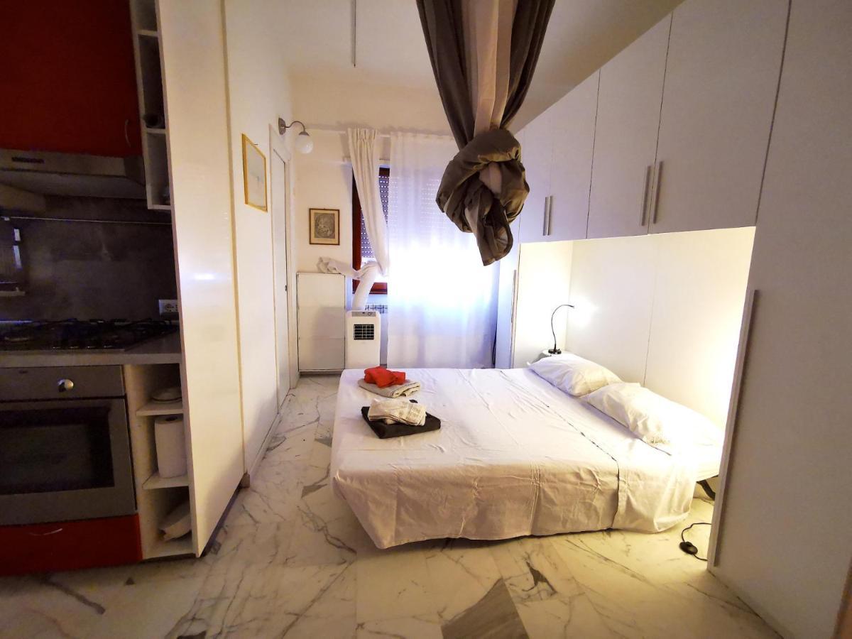 Apartmán Rouge Studio - 10 Min From Vatican Exteriér fotografie