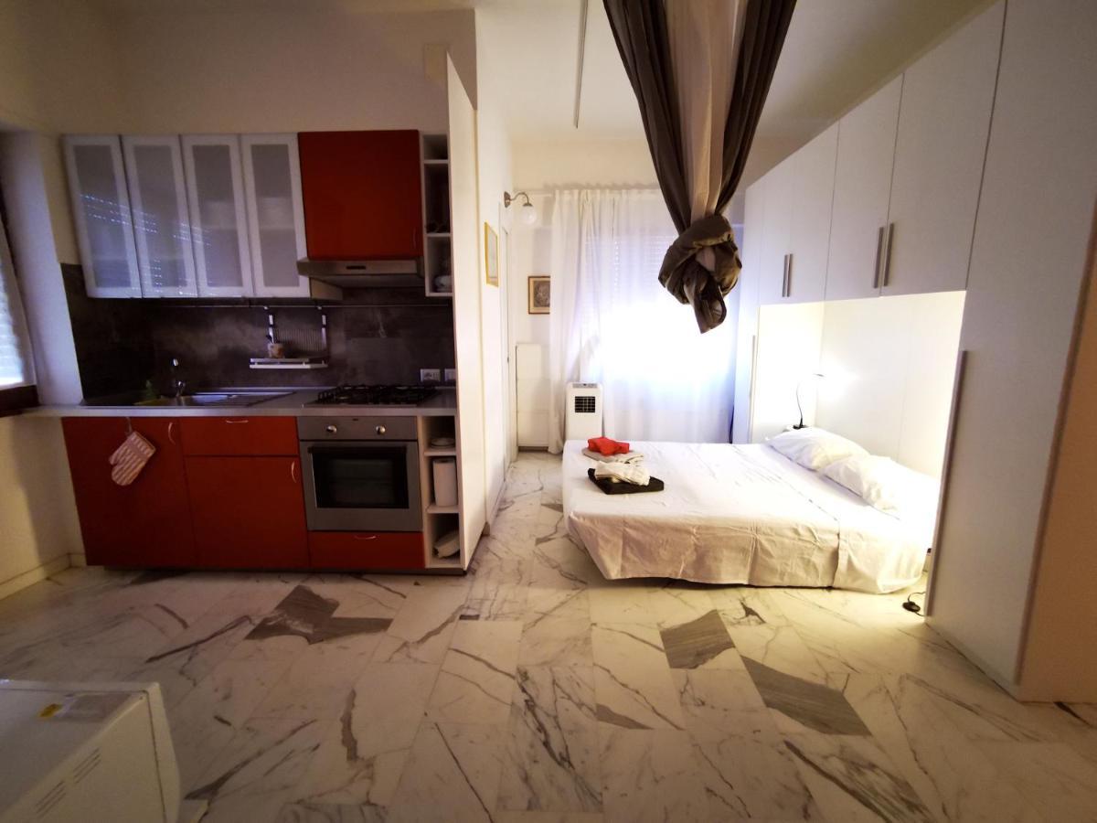 Apartmán Rouge Studio - 10 Min From Vatican Exteriér fotografie